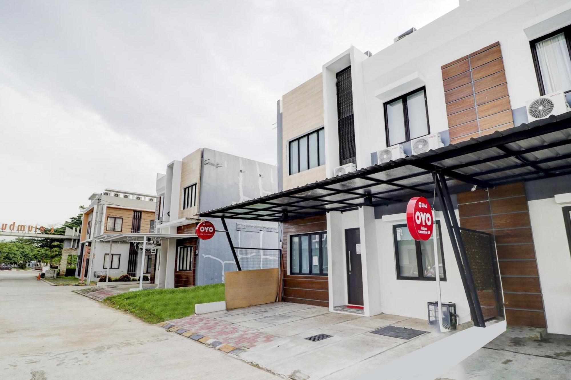Oyo 90215 Ada Residence Telukjambe Esterno foto
